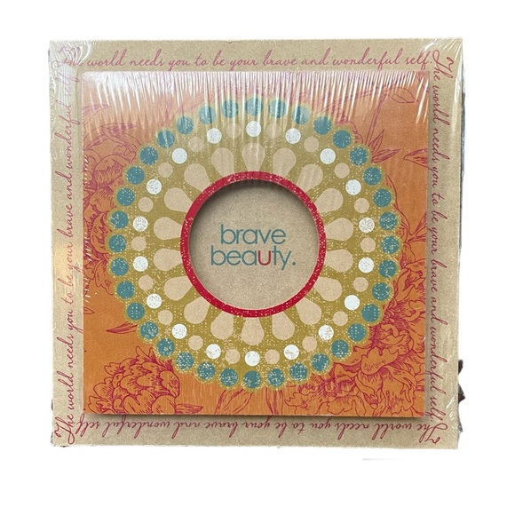 Danielson Designs Brave Beauty Sign - NWT - Picture 1 of 2